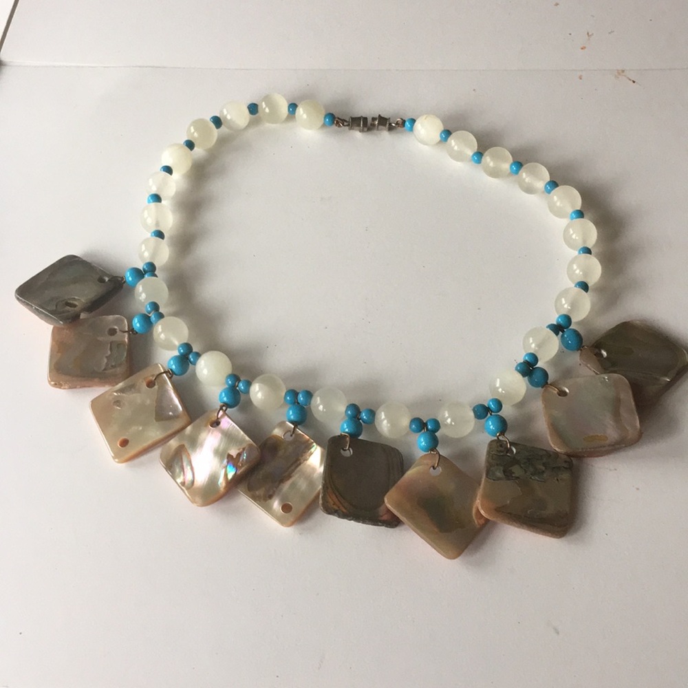 Vintage marble and pearl necklace necklace 14”